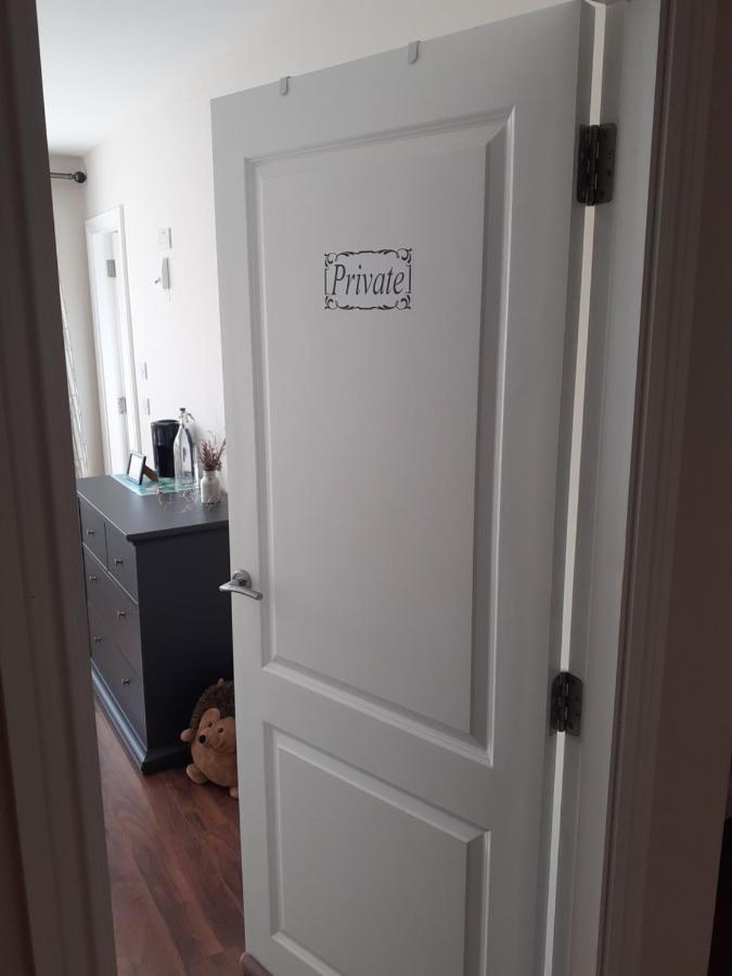 Ensuite At The Foot Of Dublin Mountains Exterior photo