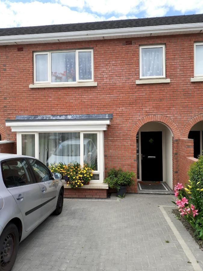 Ensuite At The Foot Of Dublin Mountains Exterior photo